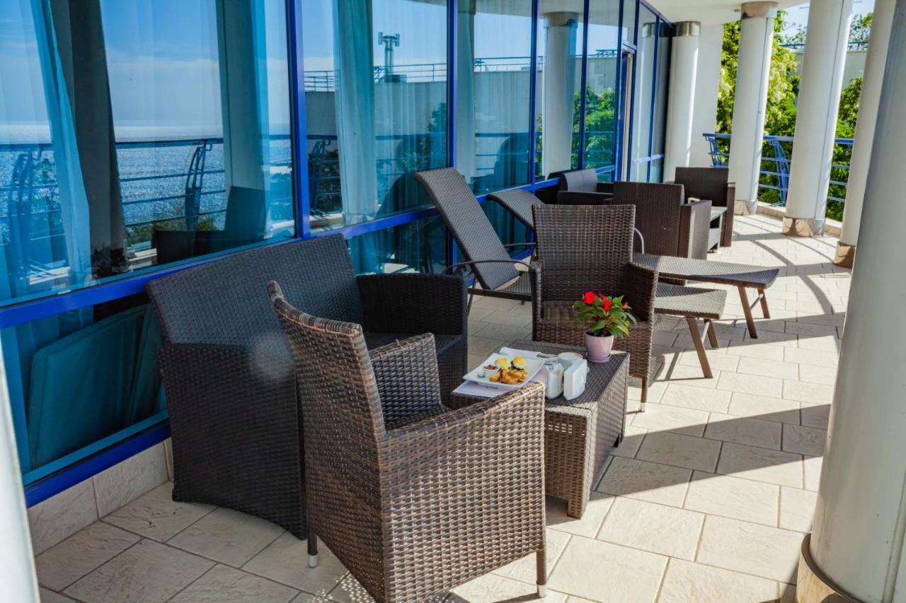 Stella Residence Club Odessa Exteriör bild